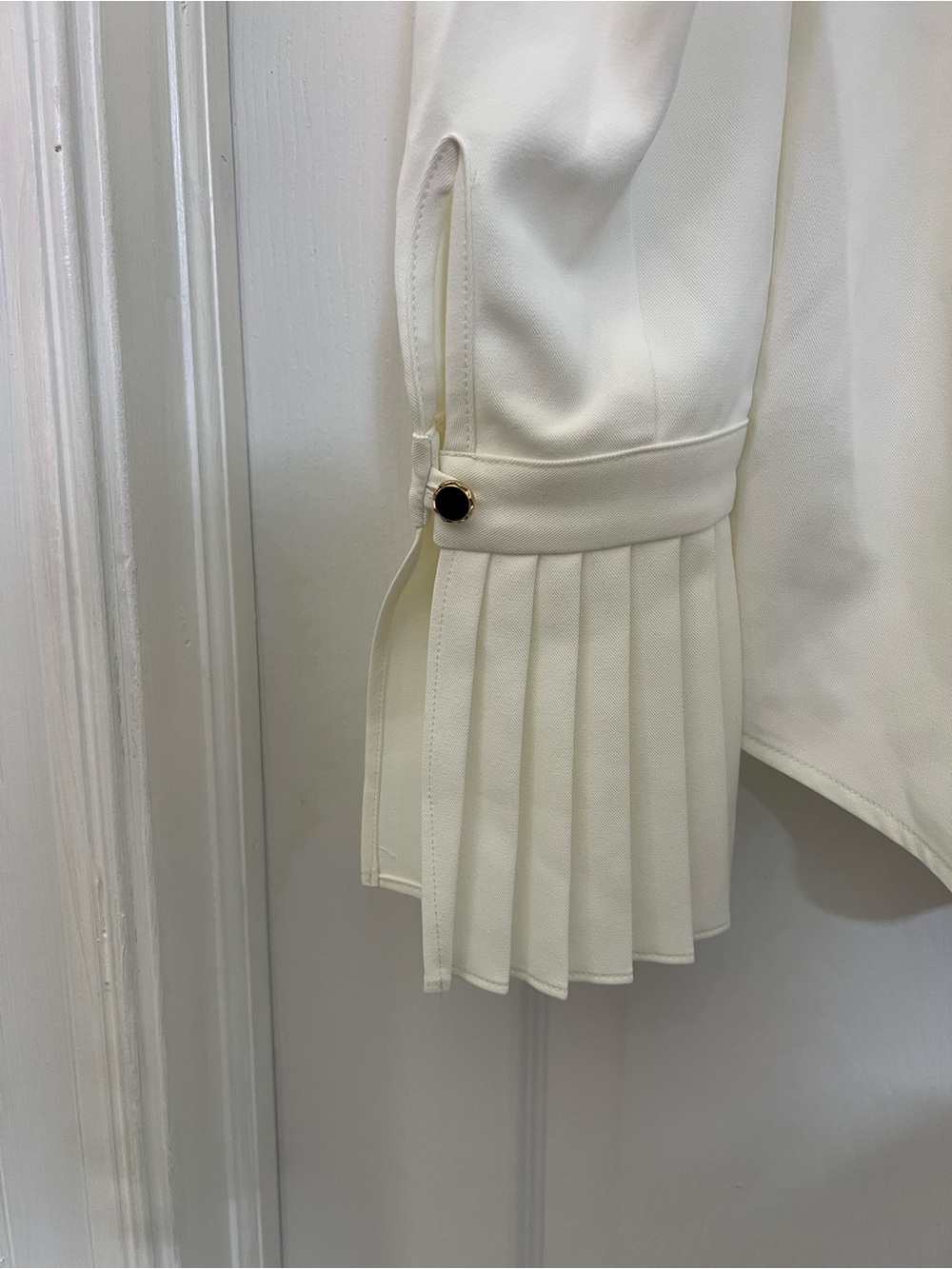 Commense White Button-Down Blouse with Pleated Cuffs - Picture 3 of 5